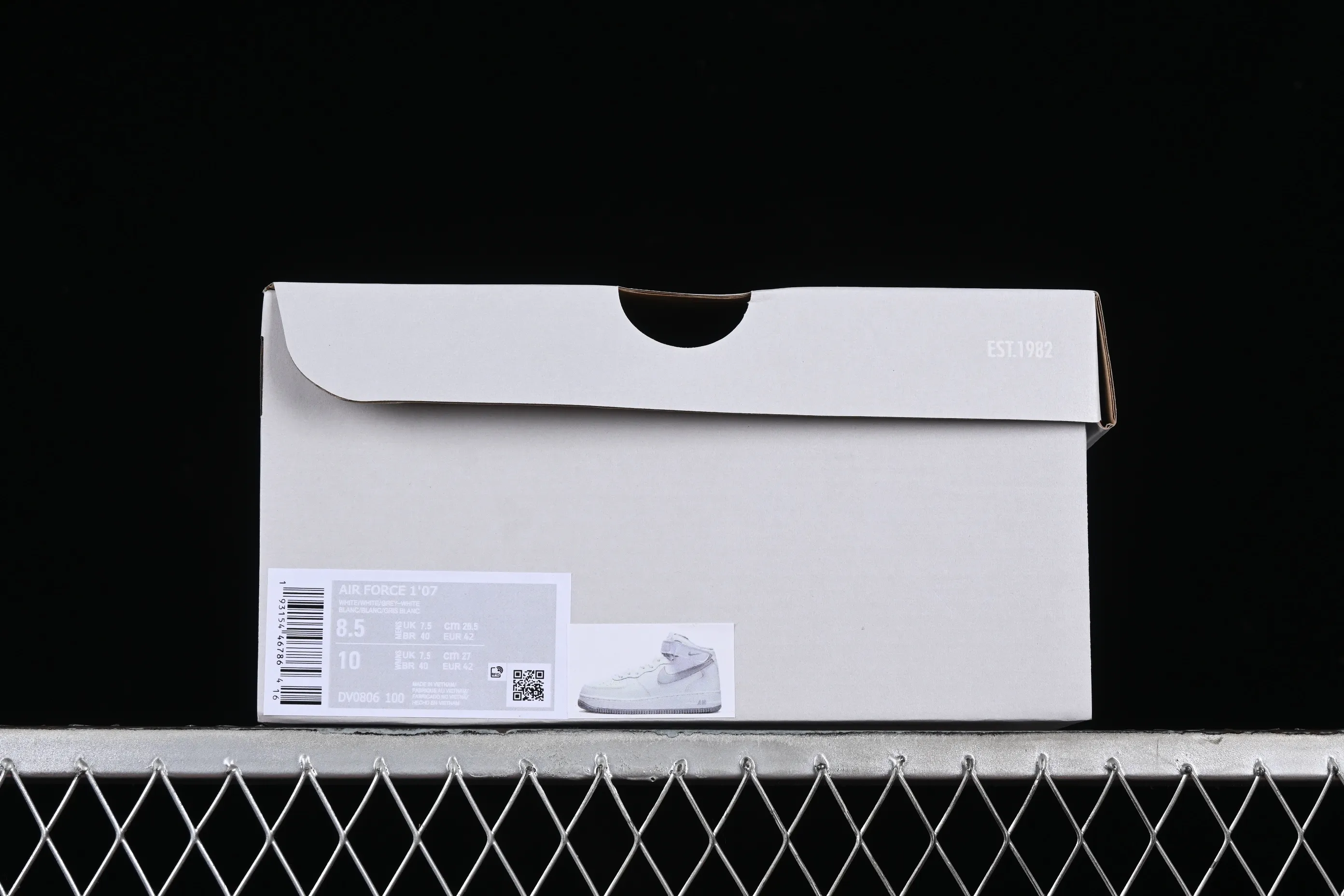 All categories Nk Air Force 1 Air Force series Nk Air Force 1 Mid Air Force mid-top Nk Air Force 1'07 Mid white gray Air Force One mid-top casual sneakers DV0806-100
